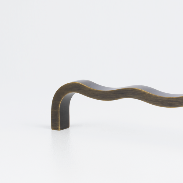 Florian Pull | Brushed Bronze - Heart Handles