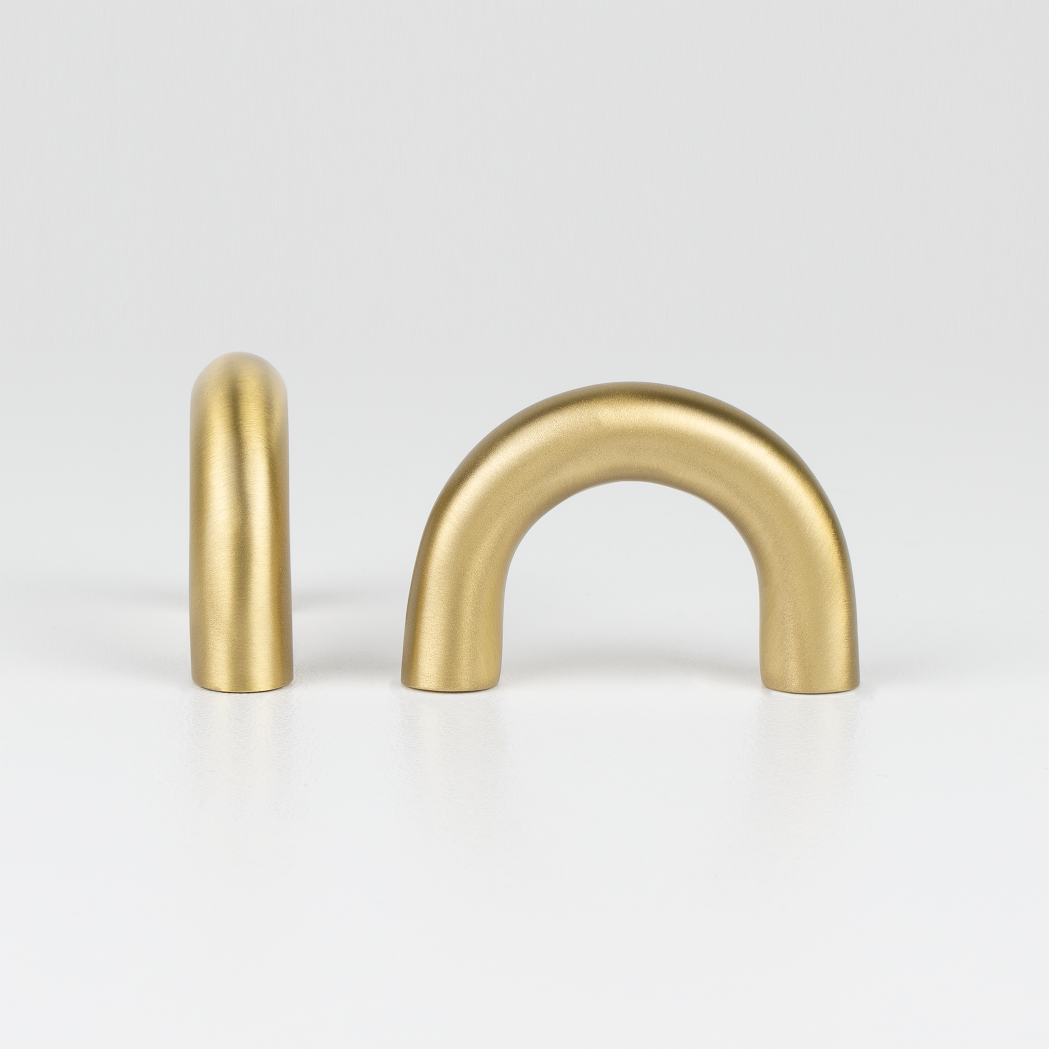Ronde Linear Pull  Brushed Golden Brass - Heart Handles