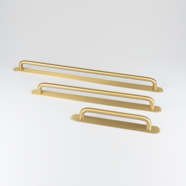 Ronde Pull Smooth with Backplate - Heart Handles