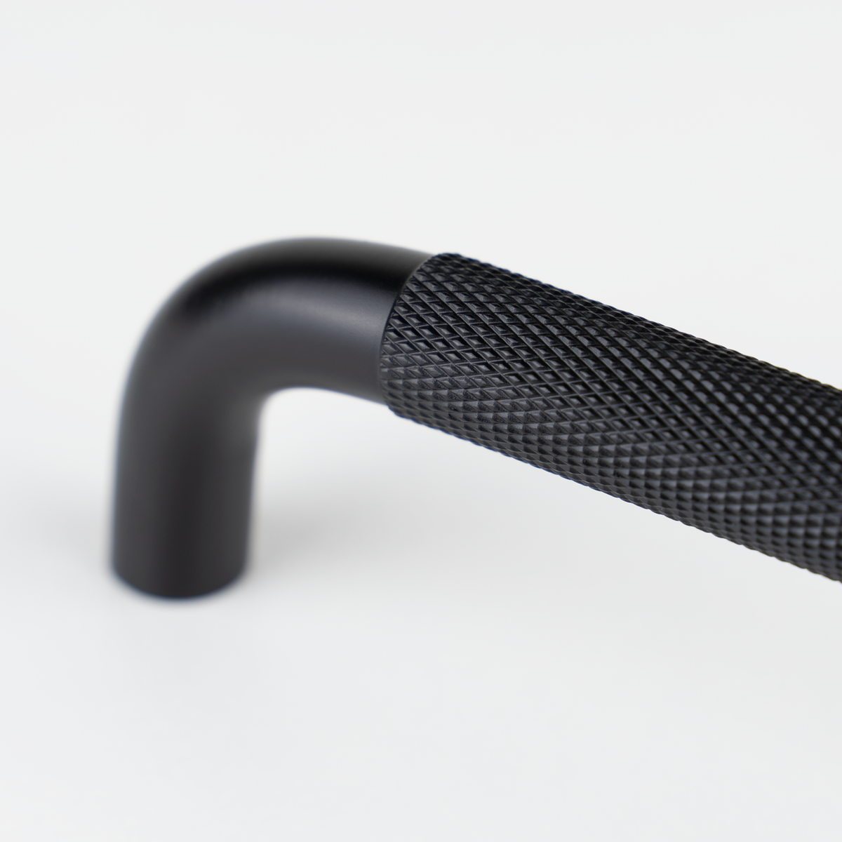Ronde Knurled Pull | Matte Black