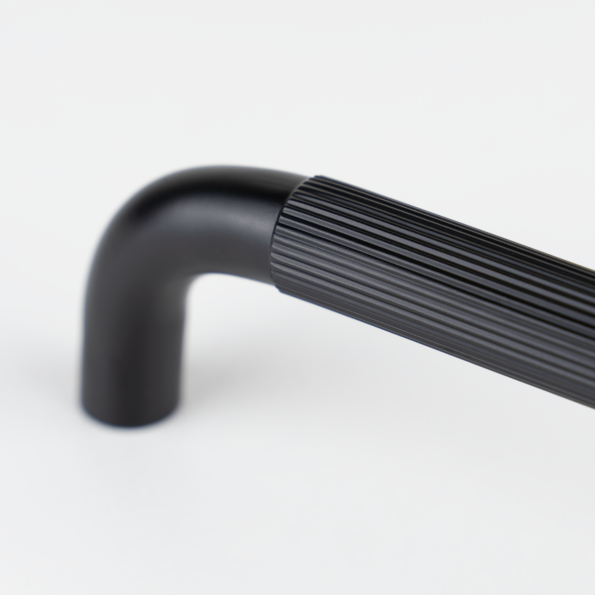 Ronde Linear Pull | Matte Black